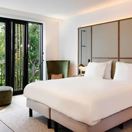 Hotell Kasteel Steenenburg 4*