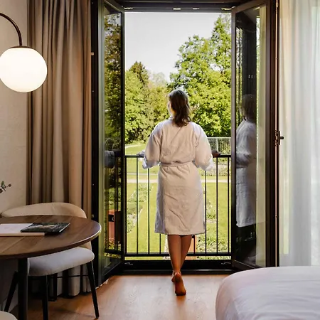 Hotel Kasteel Steenenburg 's-Hertogenbosch (Den Bosch)