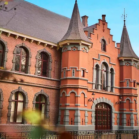 Kasteel Steenenburg Szálloda